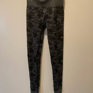 Gymshark Black Camo Seamless Leggings
